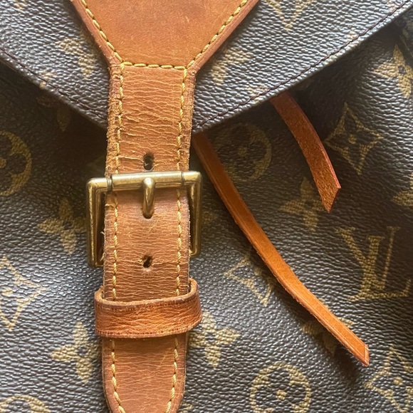 Authentic Vintage Louis Vuitton Backpacked in great condition, gently used. - Picture 6 of 9